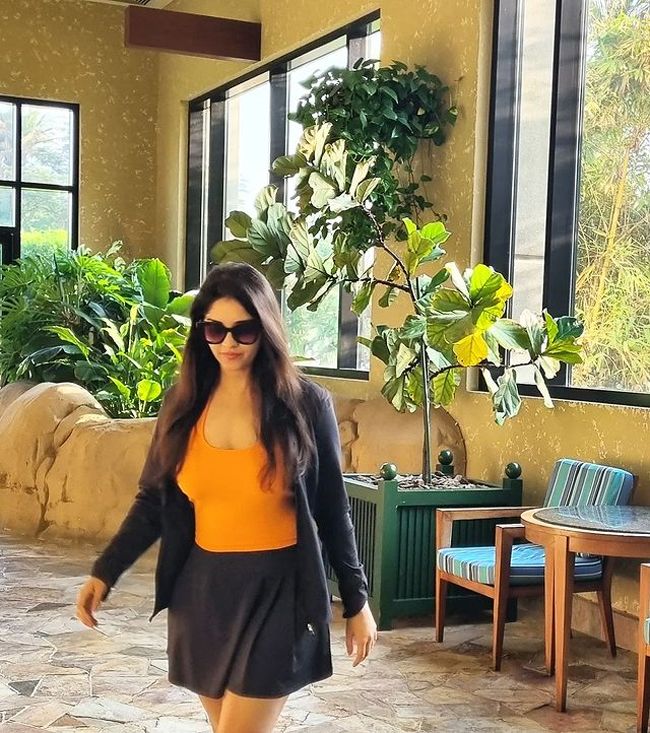 Gorgeous Looks Of Surbhi Puranik In Floral Outfit